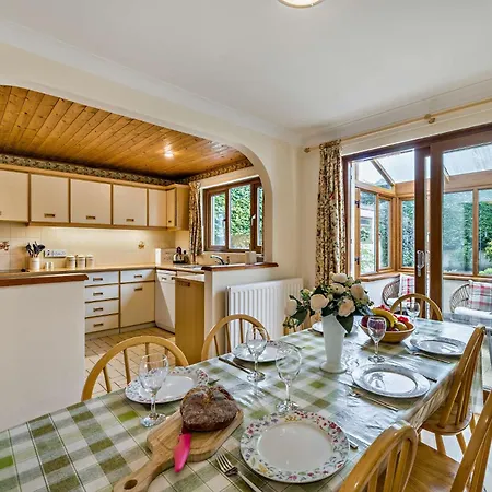Tatil Evi 3 Bed In 95374 *